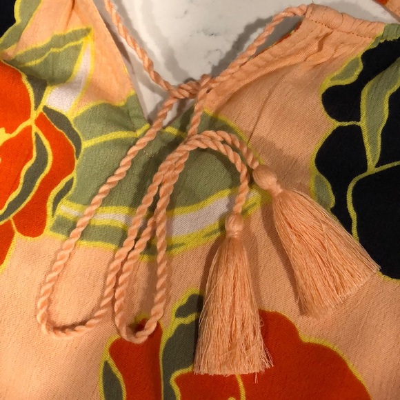 crown & ivy floral top - Picture 5 of 8